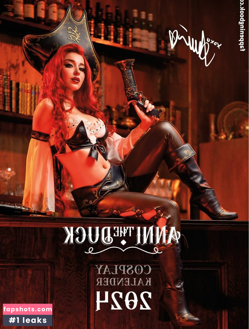 Anni Theduck nude babe gallery