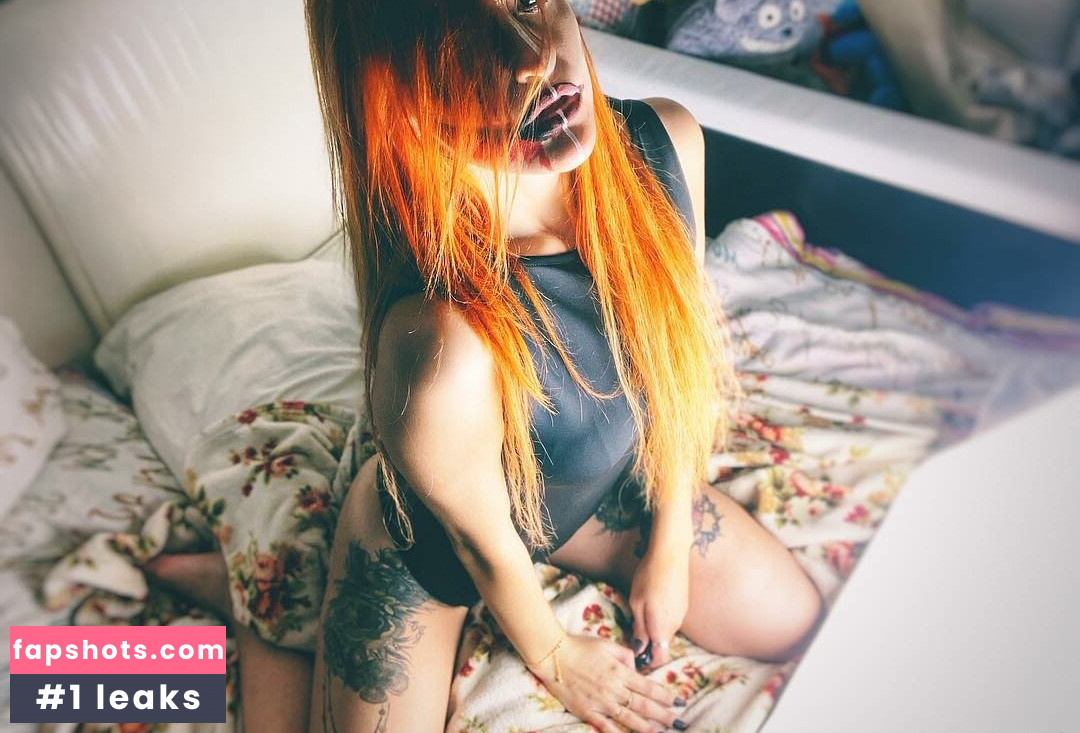 Annie_foxx gallery photo #2