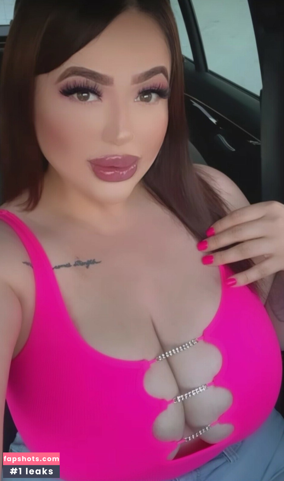 Annie Gnlz gallery photo #2