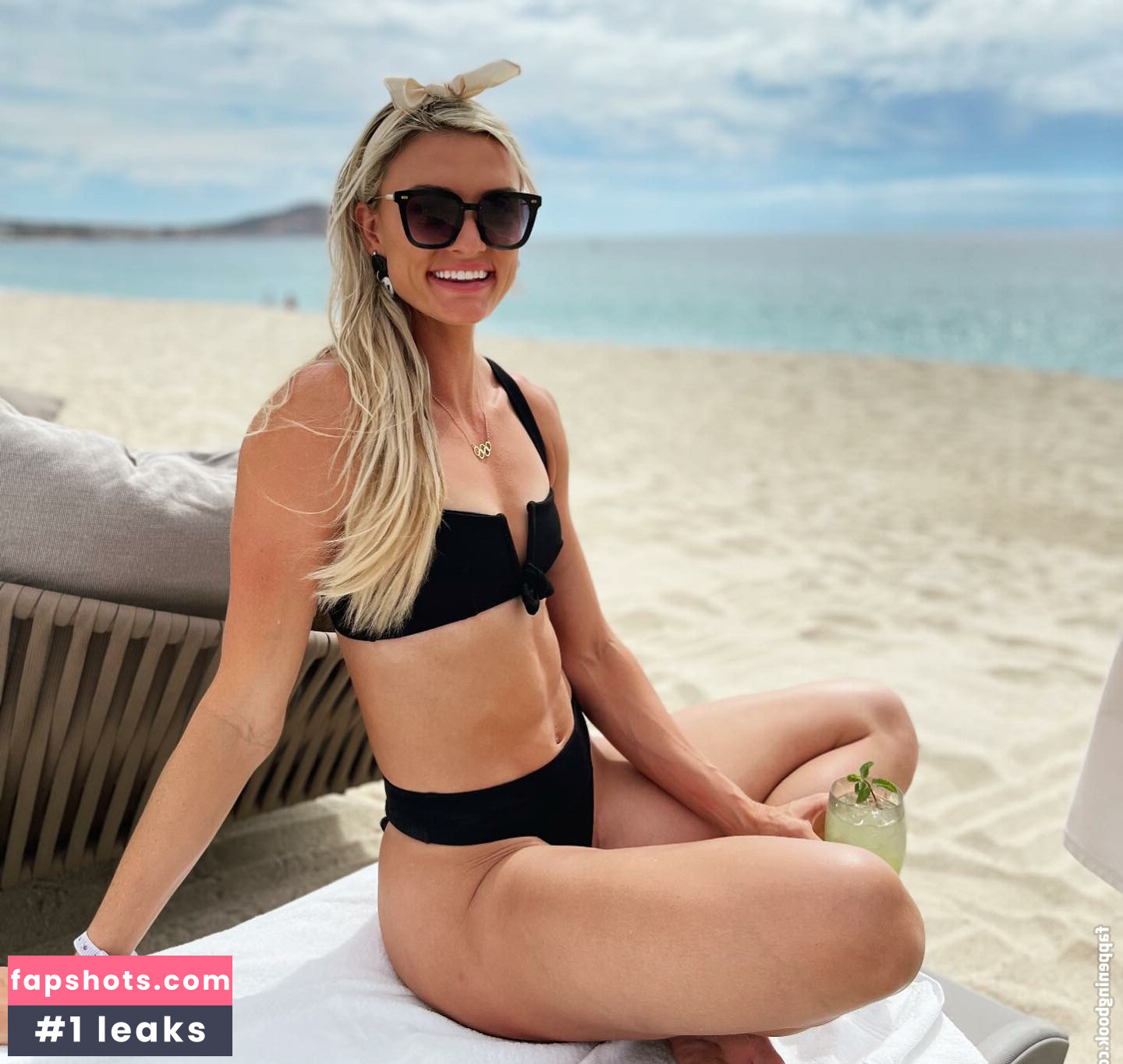 Annie Kunz Nude Leaks OnlyFans Photos #16 - LeakJerk