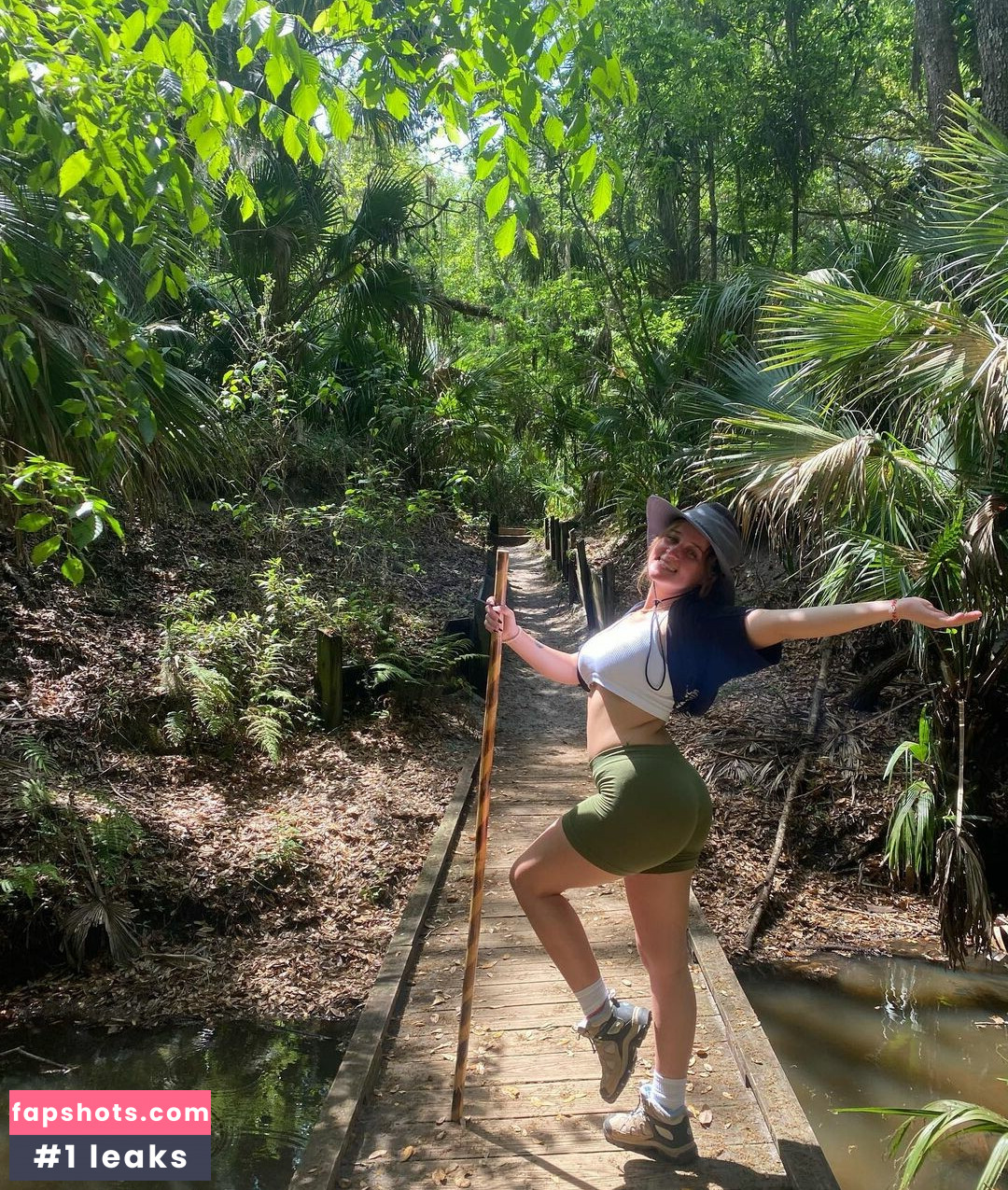 Annie Marie Sauve gallery photo #15