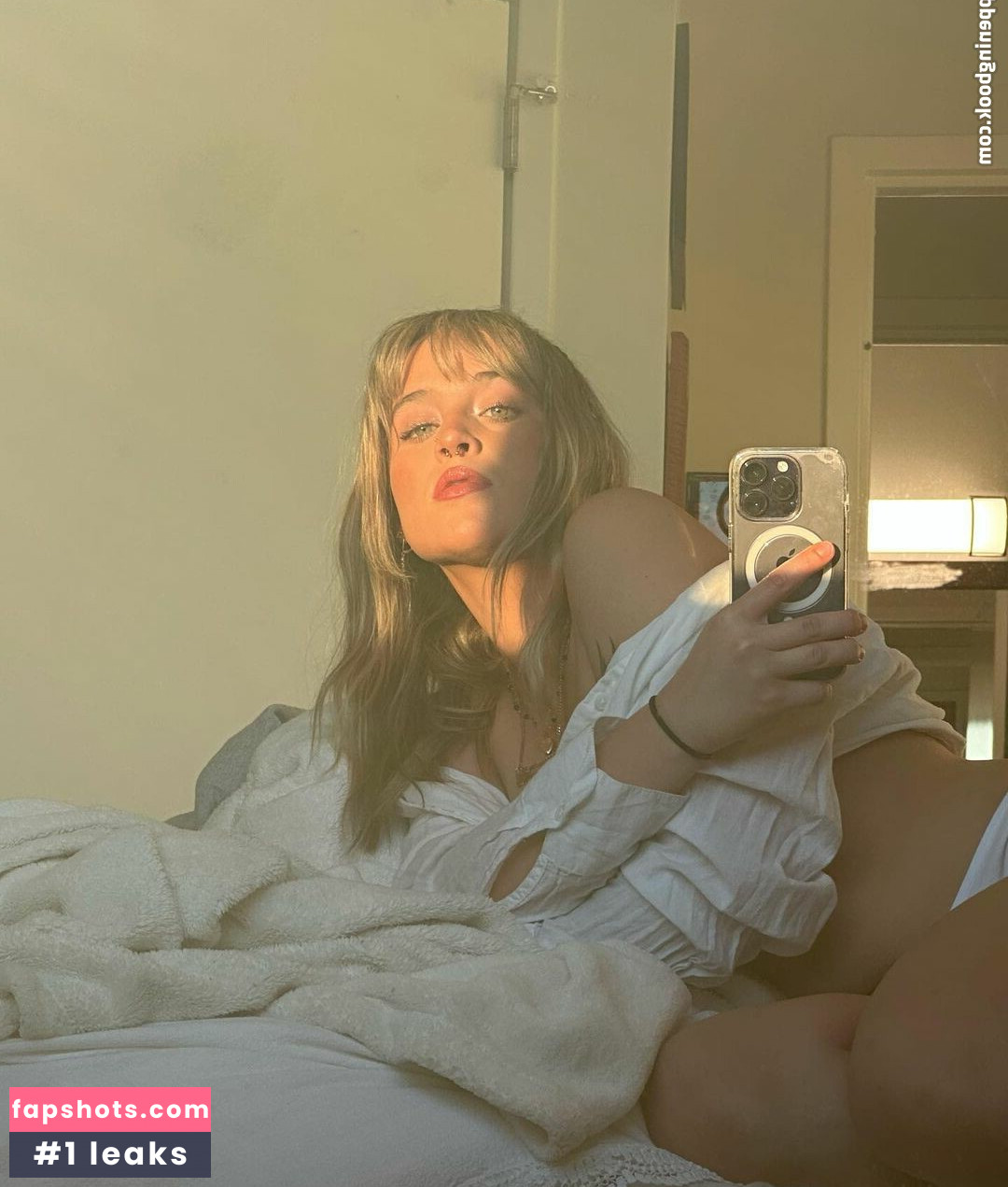 Annie Marie Sauve gallery photo #19