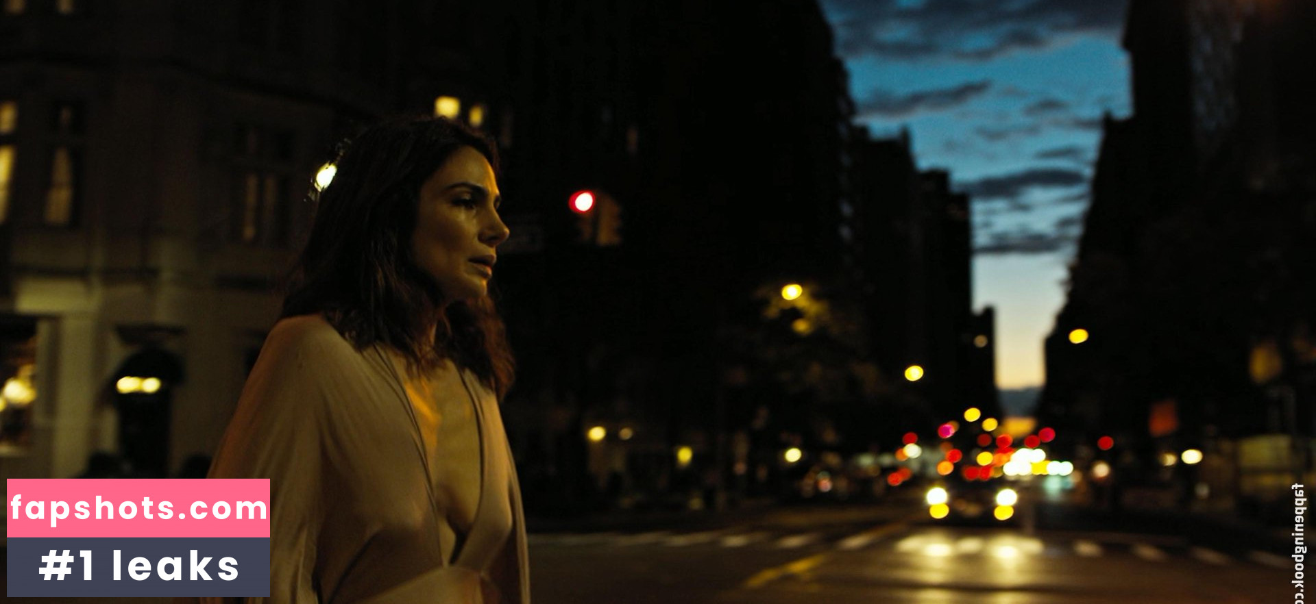 Annie Parisse gallery photo #16