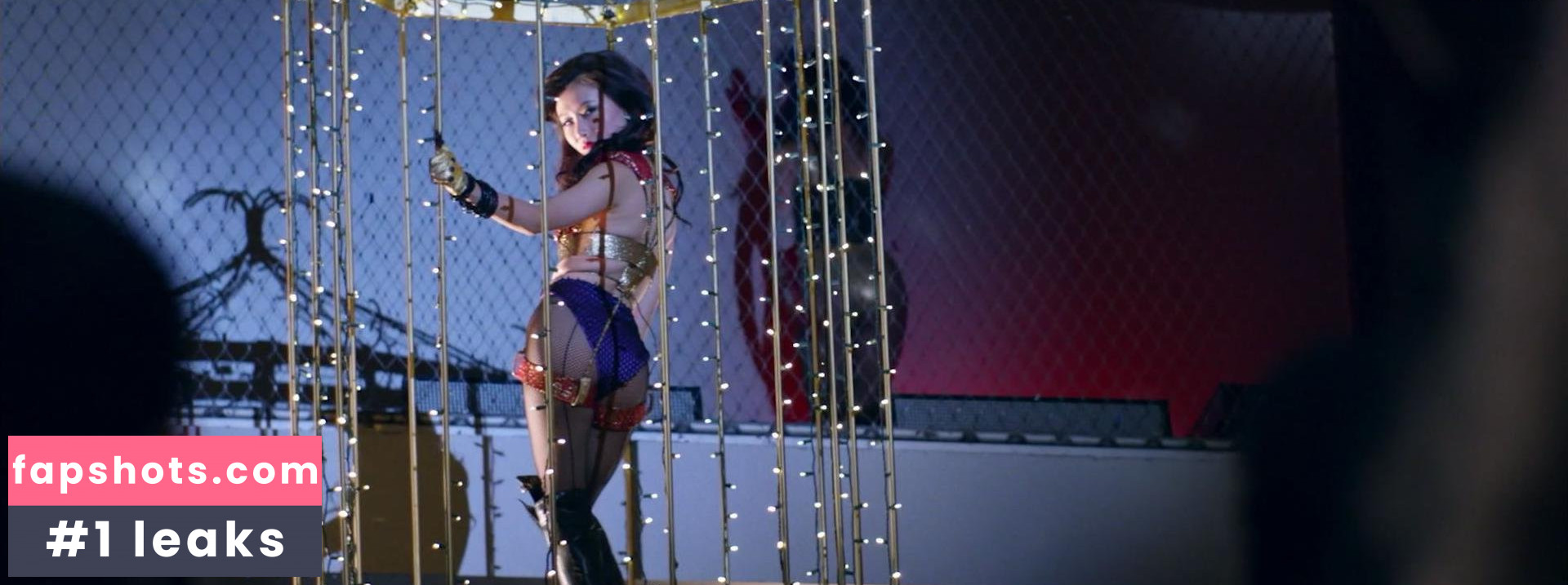 Annie Q. gallery photo #10