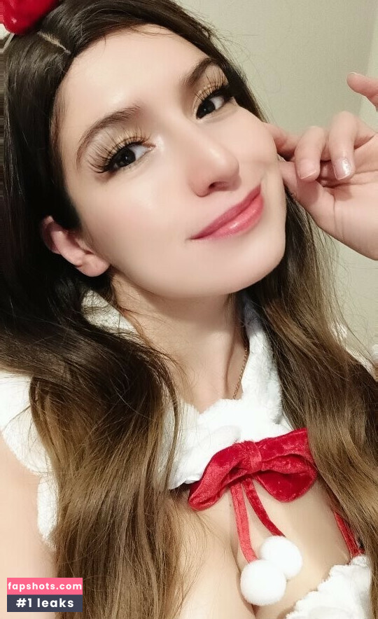 Anniemon gallery photo #42