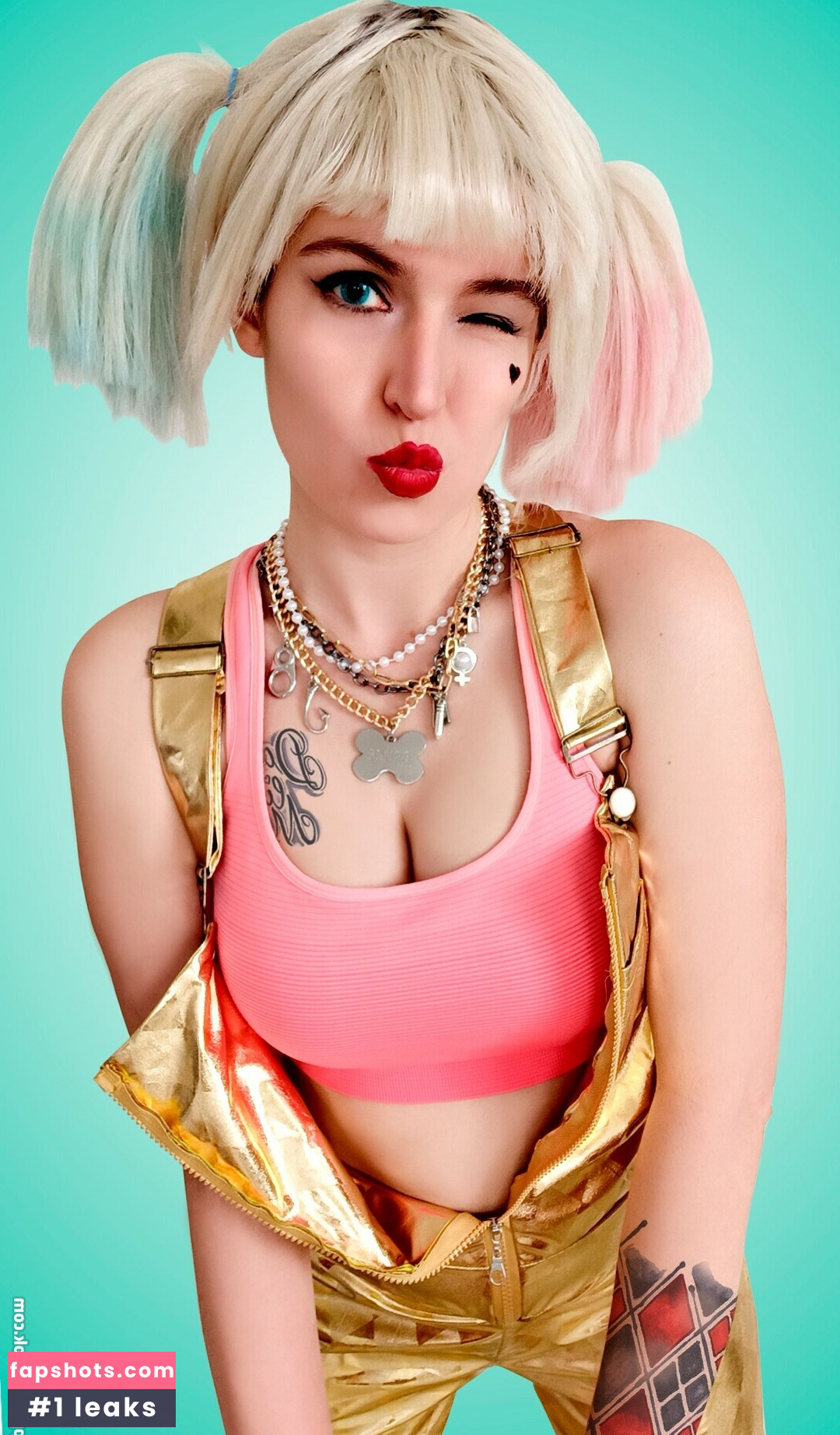 Anniemon gallery photo #59