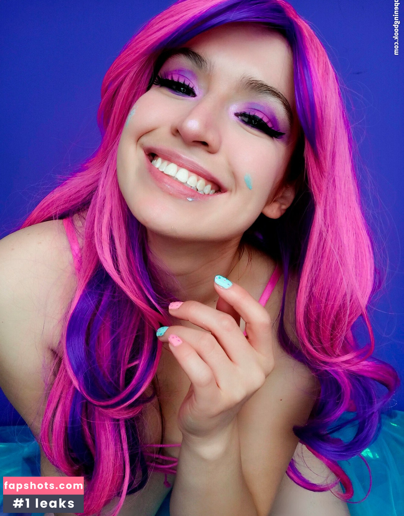 Anniemon gallery photo #85