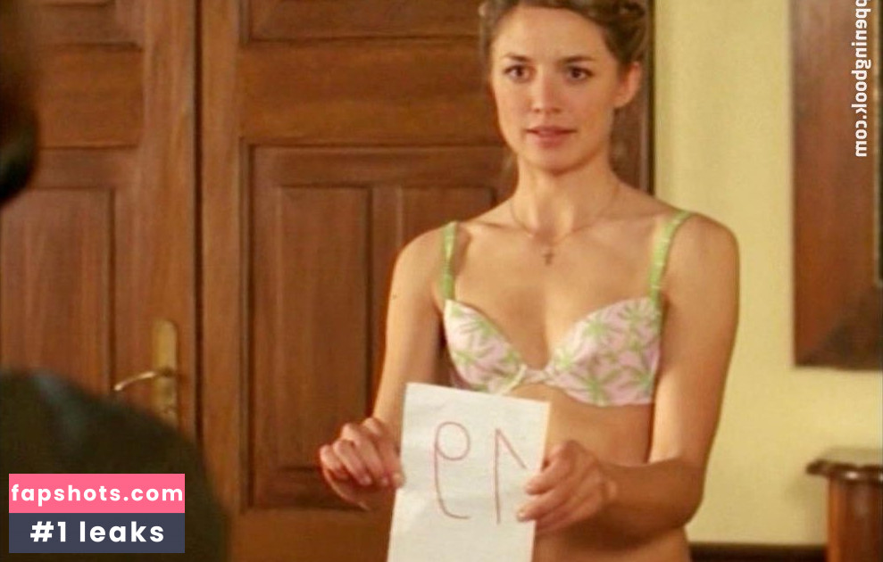 Annika Blendl gallery photo #14