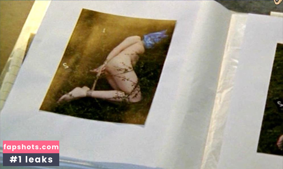 Annika Blendl gallery photo #25