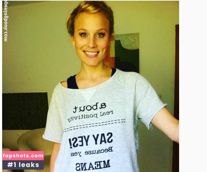 Annika Blendl gallery photo #33