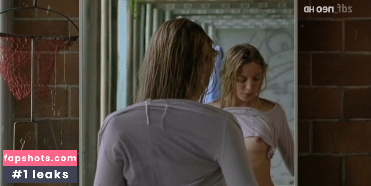 Annika Blendl gallery photo #6