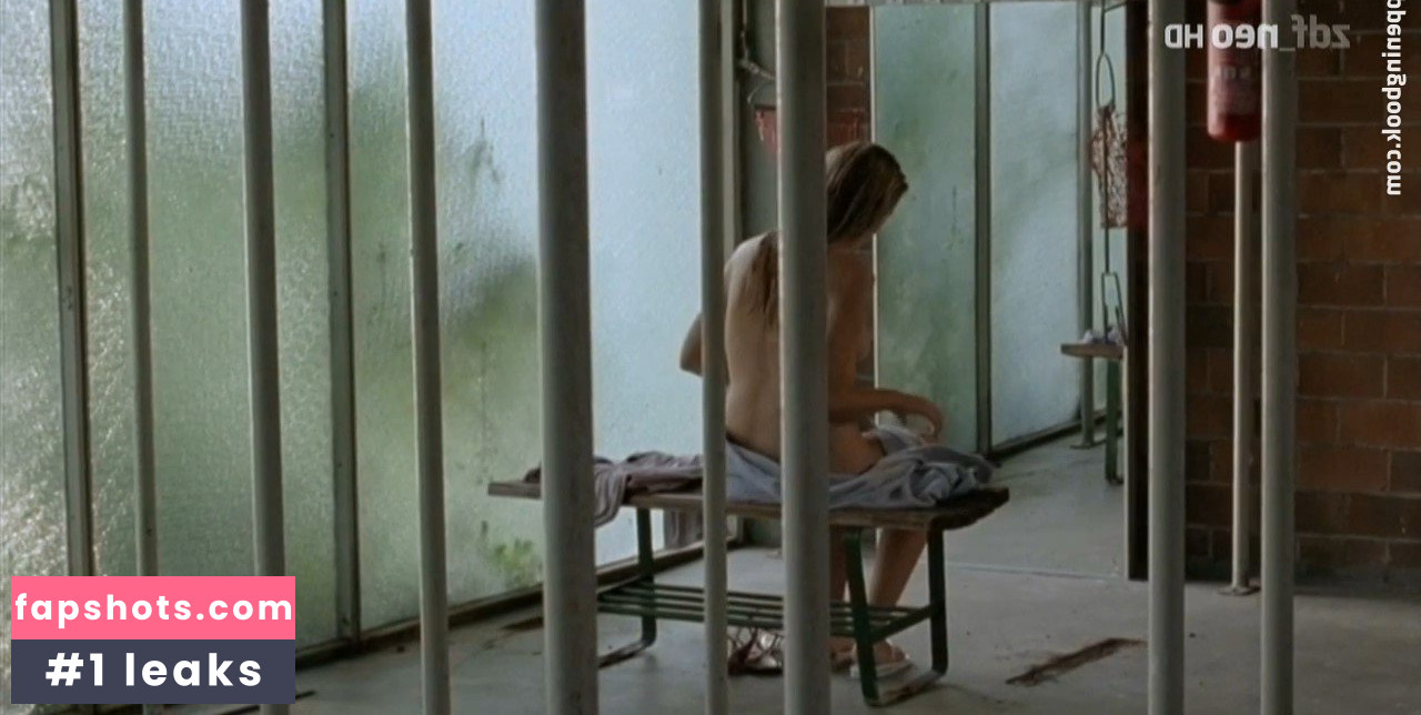 Annika Blendl gallery photo #7