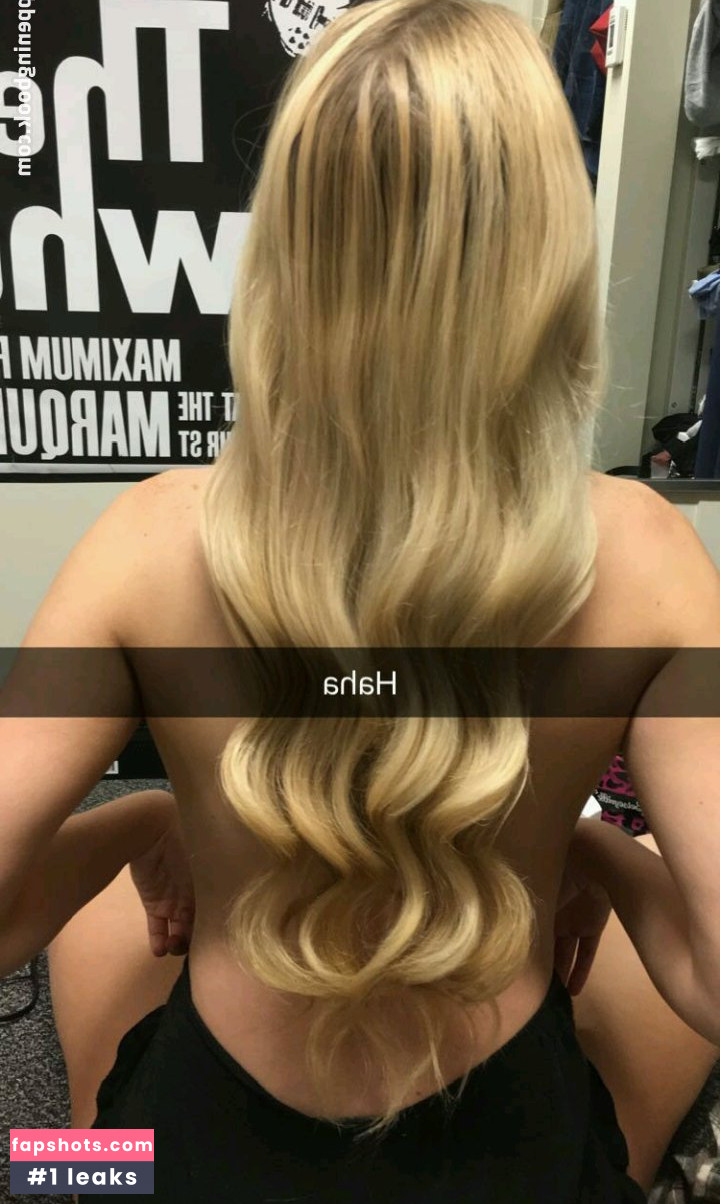 Annika Boron gallery photo #35