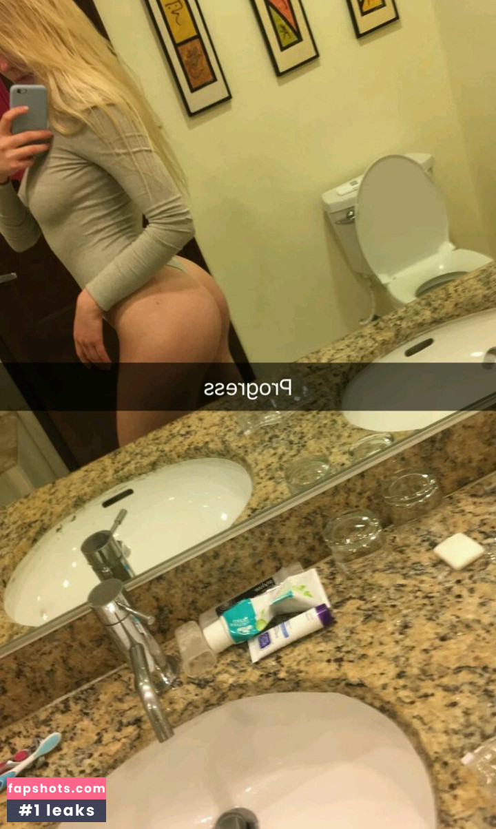 Annika Boron gallery photo #42