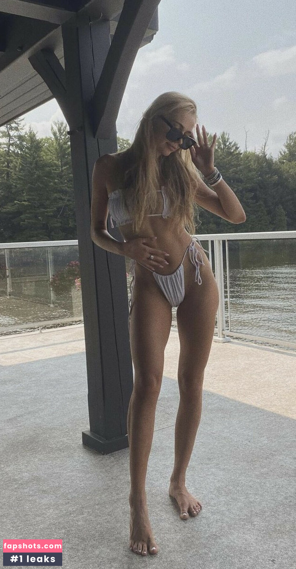 Annika Boron gallery photo #8