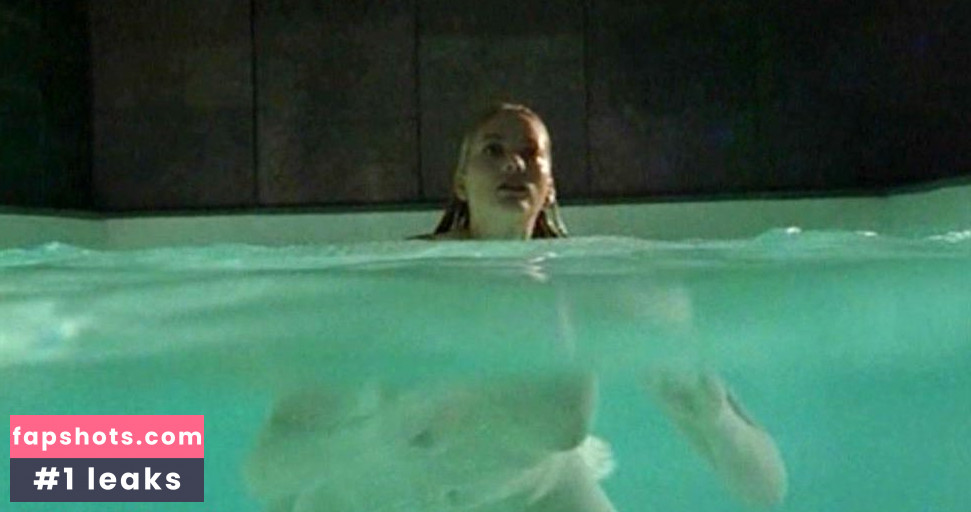 Annika Murjahn gallery photo #17