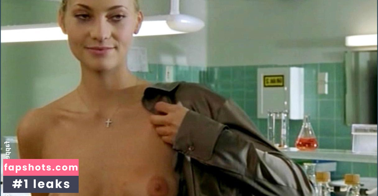 Annika Murjahn gallery photo #22