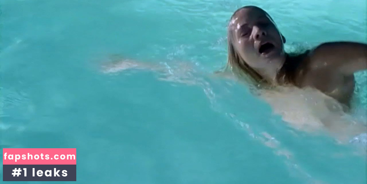 Annika Murjahn gallery photo #4