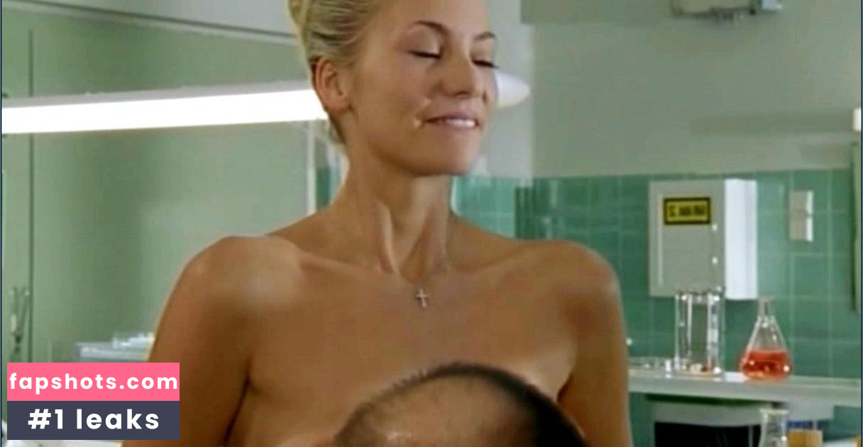 Annika Murjahn gallery photo #31