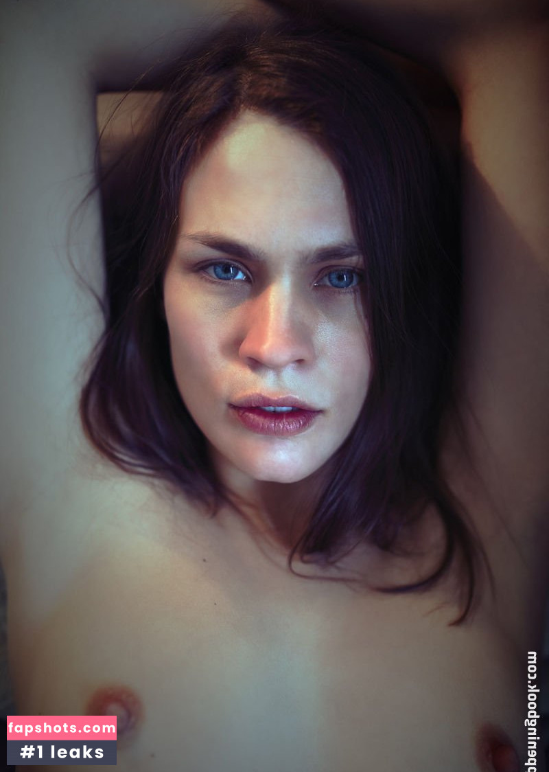 Annika Stenvall gallery photo #23