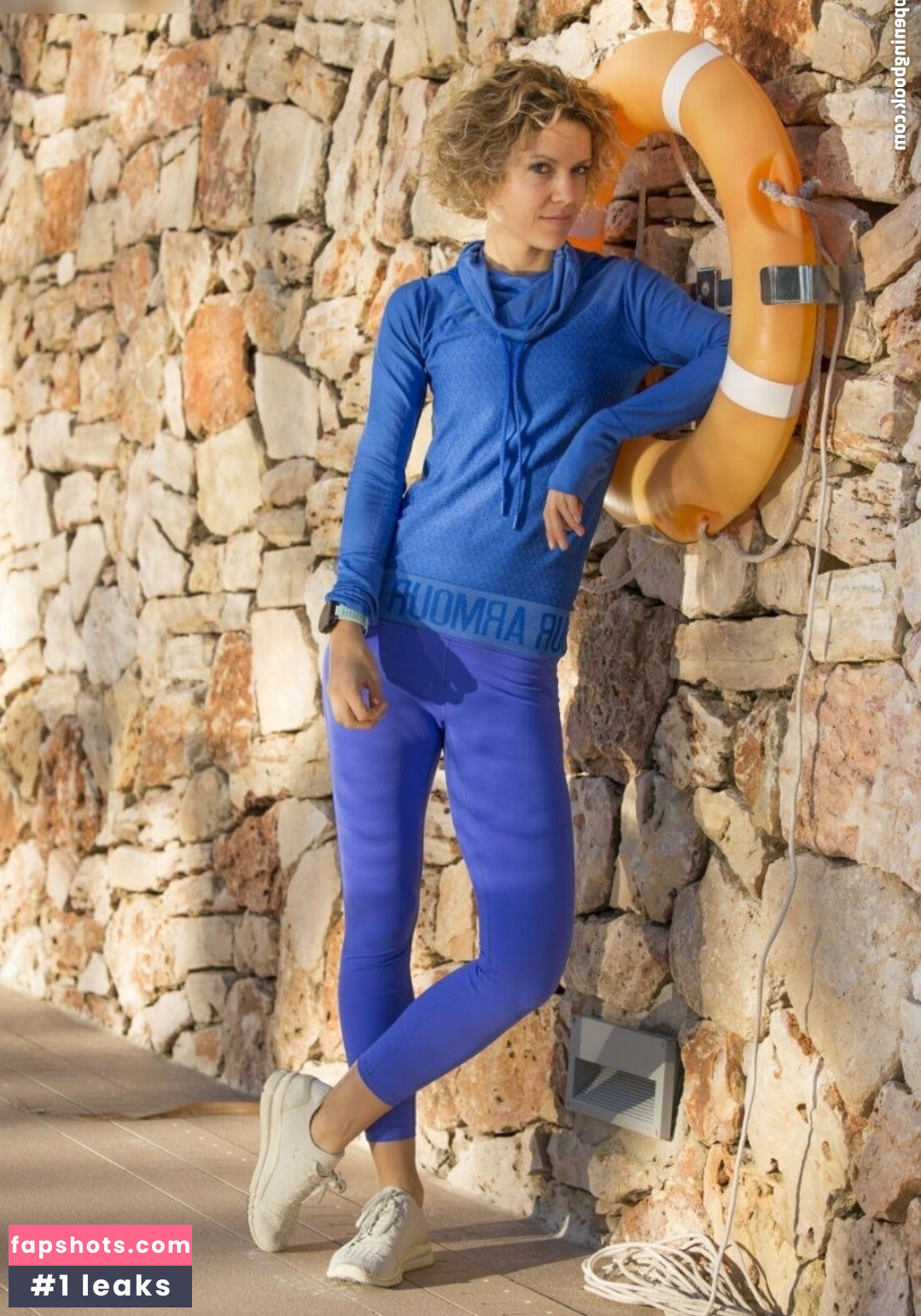 Annika Zimmermann gallery photo #3