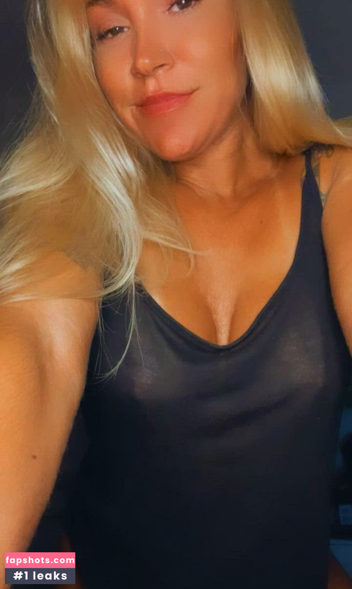 Anninha Wolff gallery photo #29