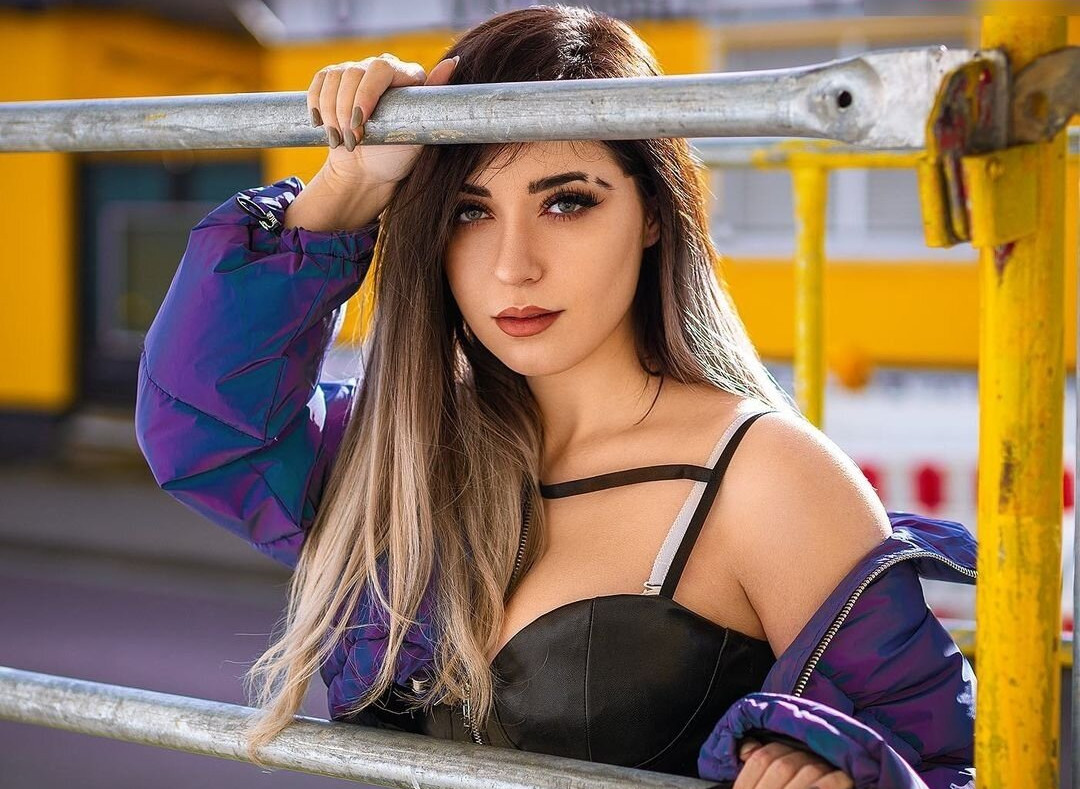 annitheduck gallery photo #563