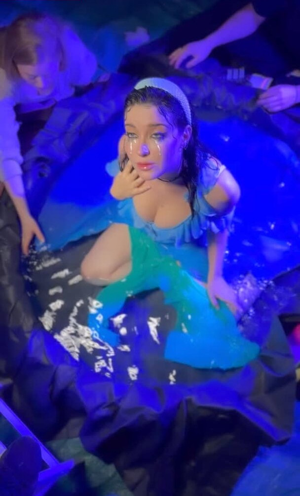 annitheduck gallery photo #573