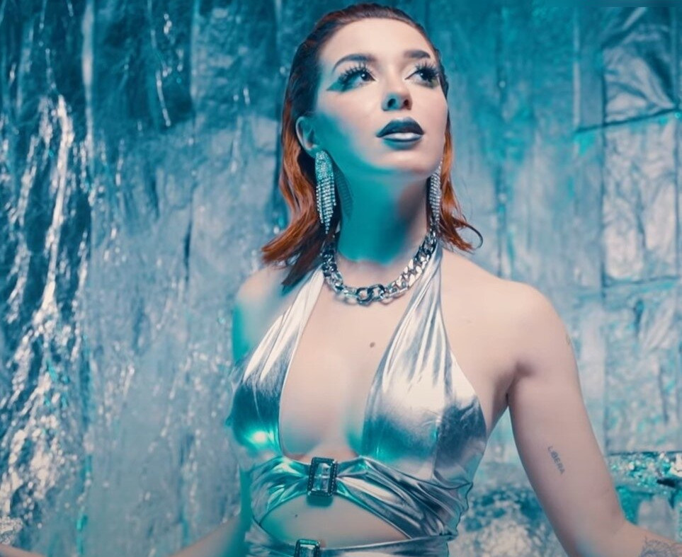 annitheduck gallery photo #701