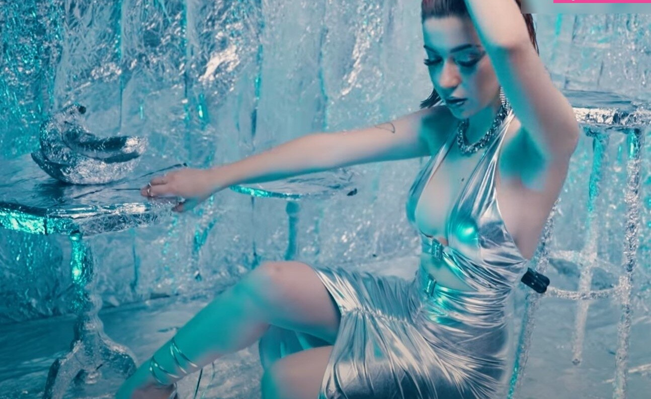 annitheduck gallery photo #704