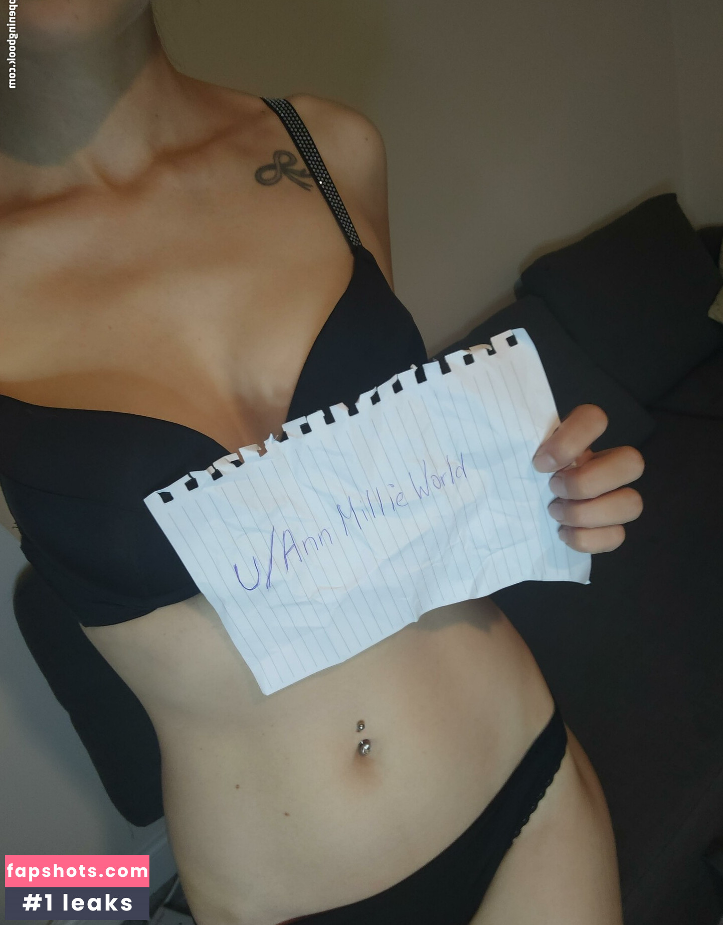 AnnMillie gallery photo #10