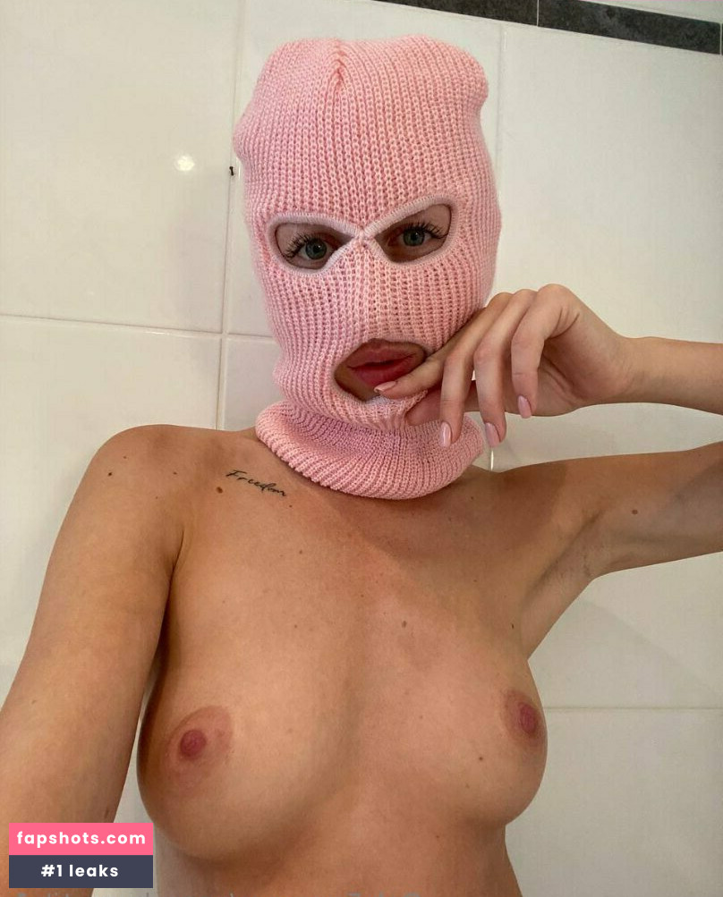 anny_huge_tits1 gallery photo #2259