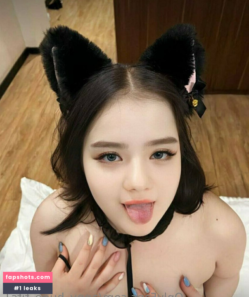 anny_huge_tits1 gallery photo #2528