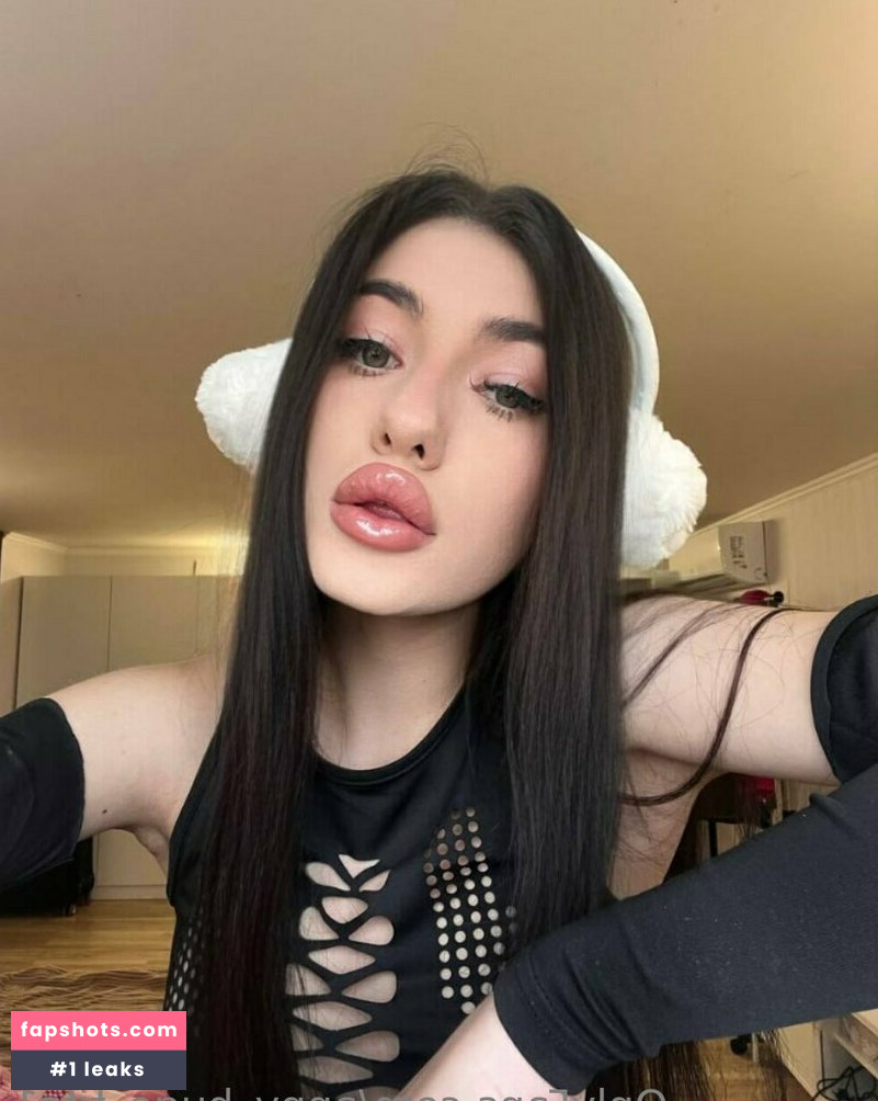 anny_huge_tits1 gallery photo #2786