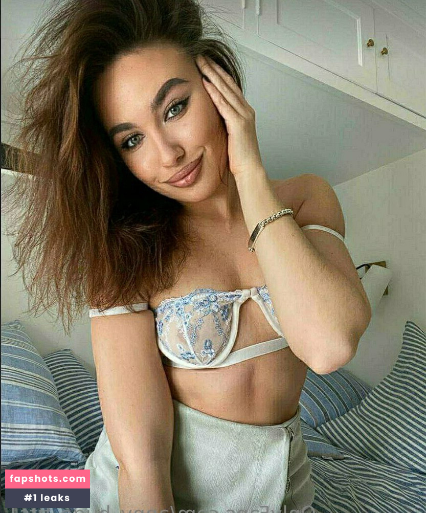 anny_huge_tits1 gallery photo #3156