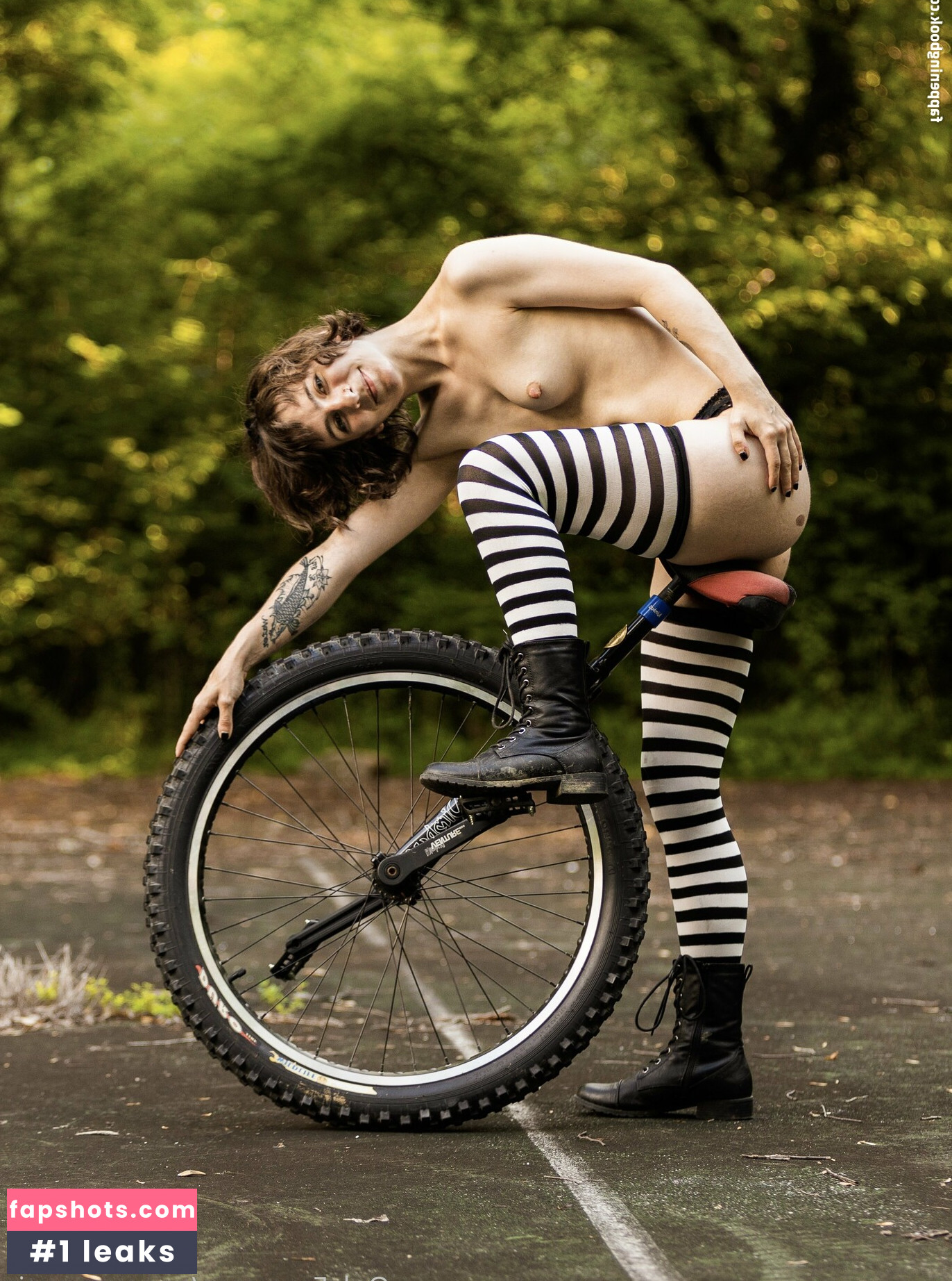 anony_mousie gallery photo #17