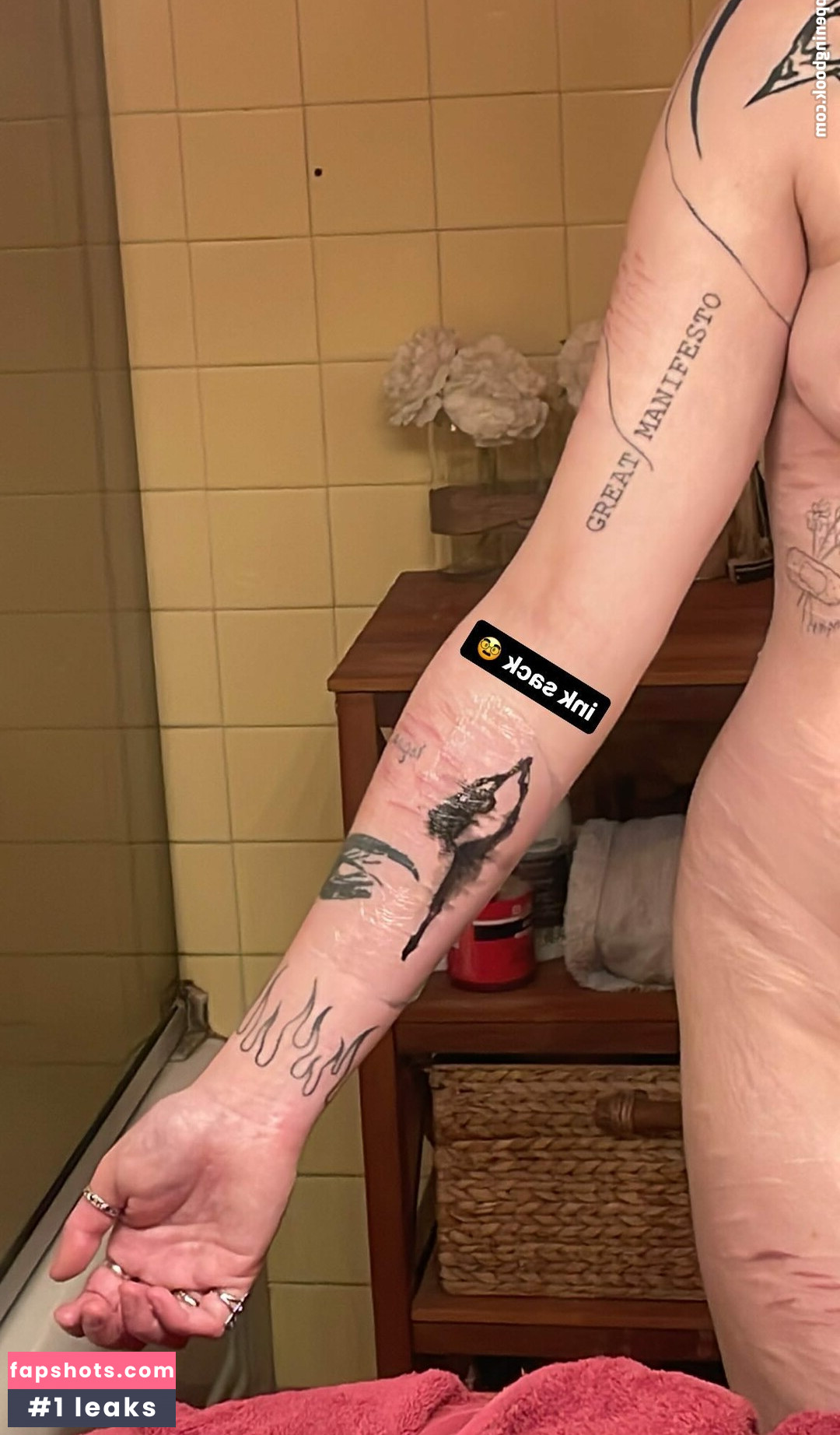 Anouchkapocalypse Nahé úniky fotek pouze od fanoušků #2 - Fapshots