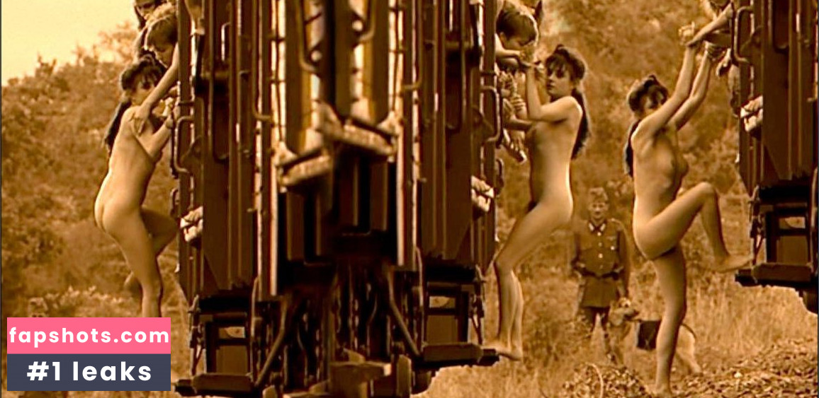 Anouk Grinberg gallery photo #22