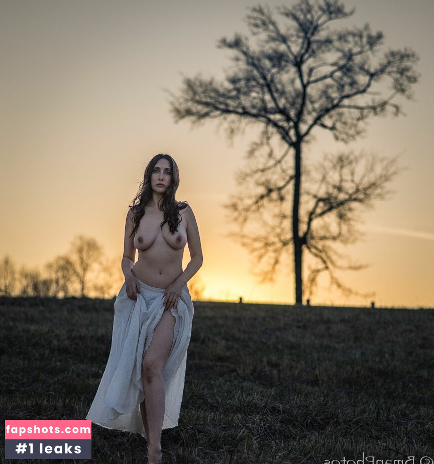 Anoush Anou gallery photo #5