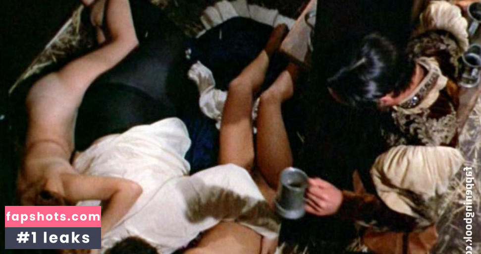 Antoinette Maynard gallery photo #3