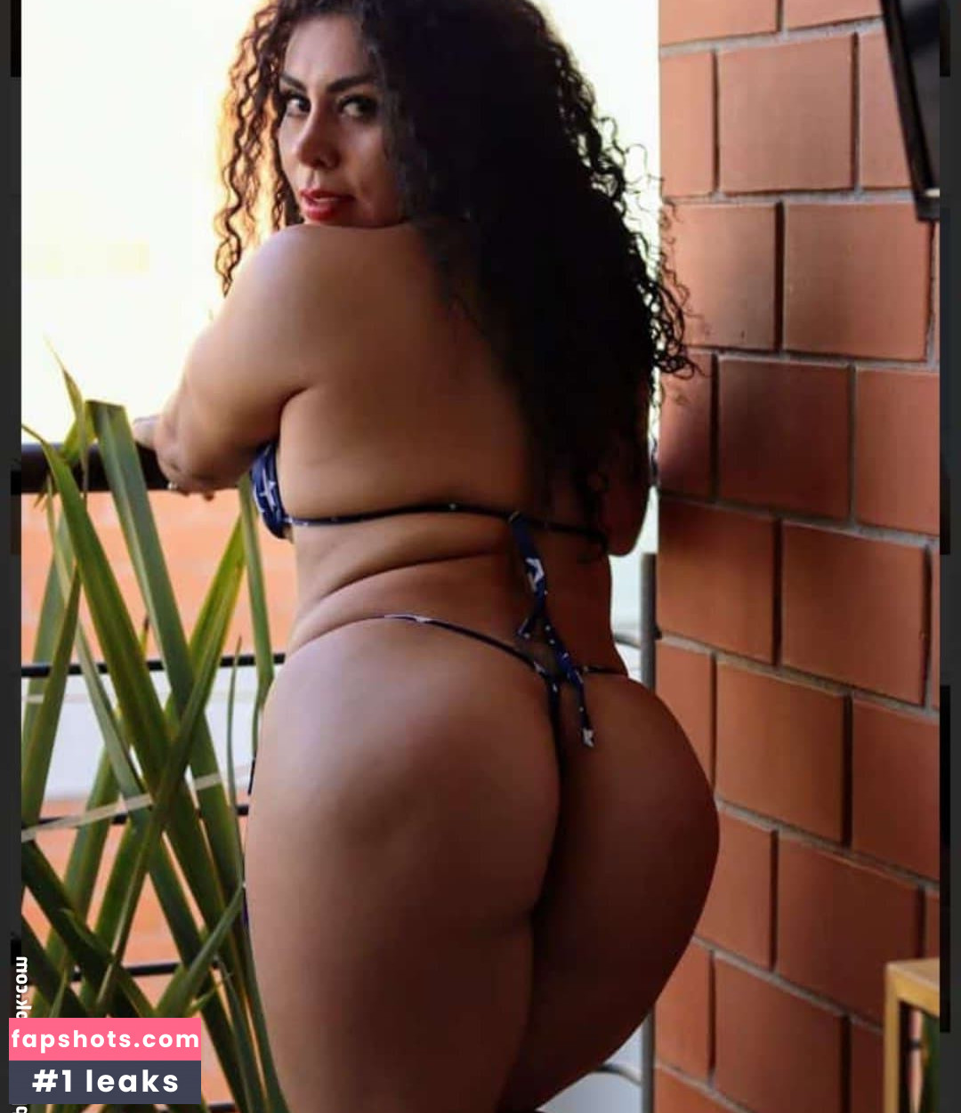 Antonella gallery photo #184