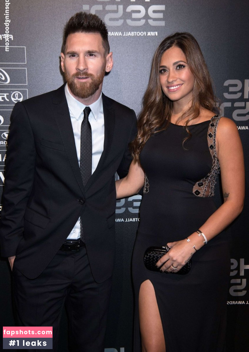 Antonella Roccuzzo gallery photo #3