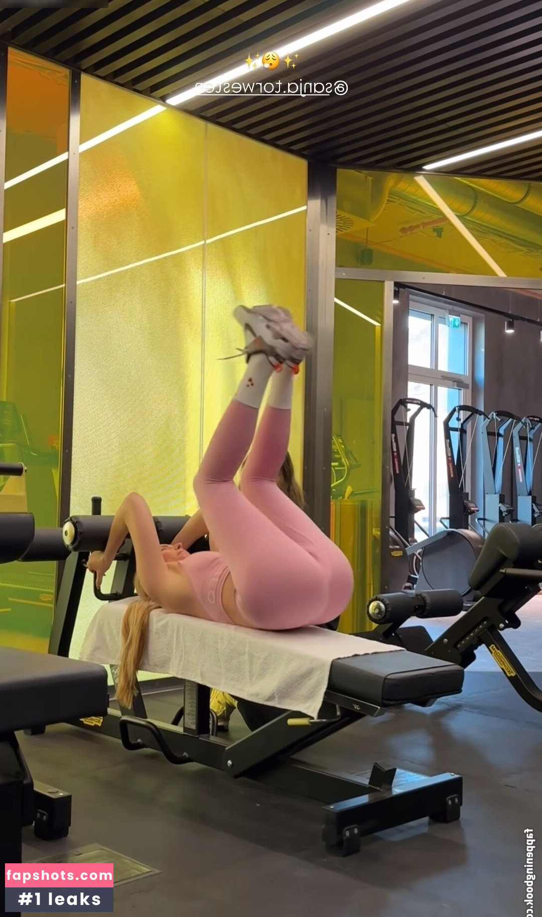 Antonia Hemmer gallery photo #14