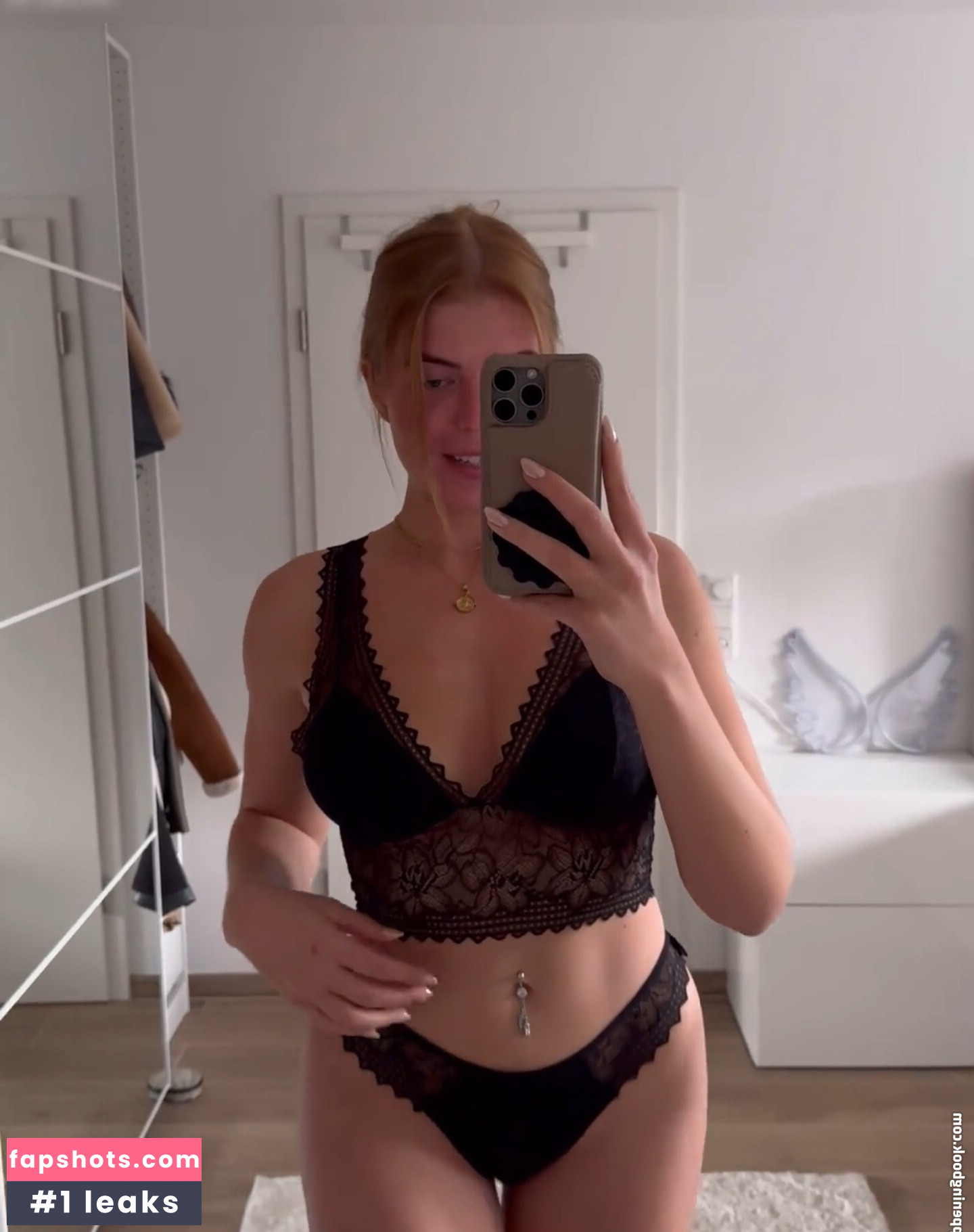 Antonia Hemmer gallery photo #32