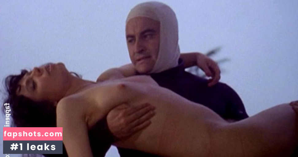 Antonia Lotito gallery photo #2