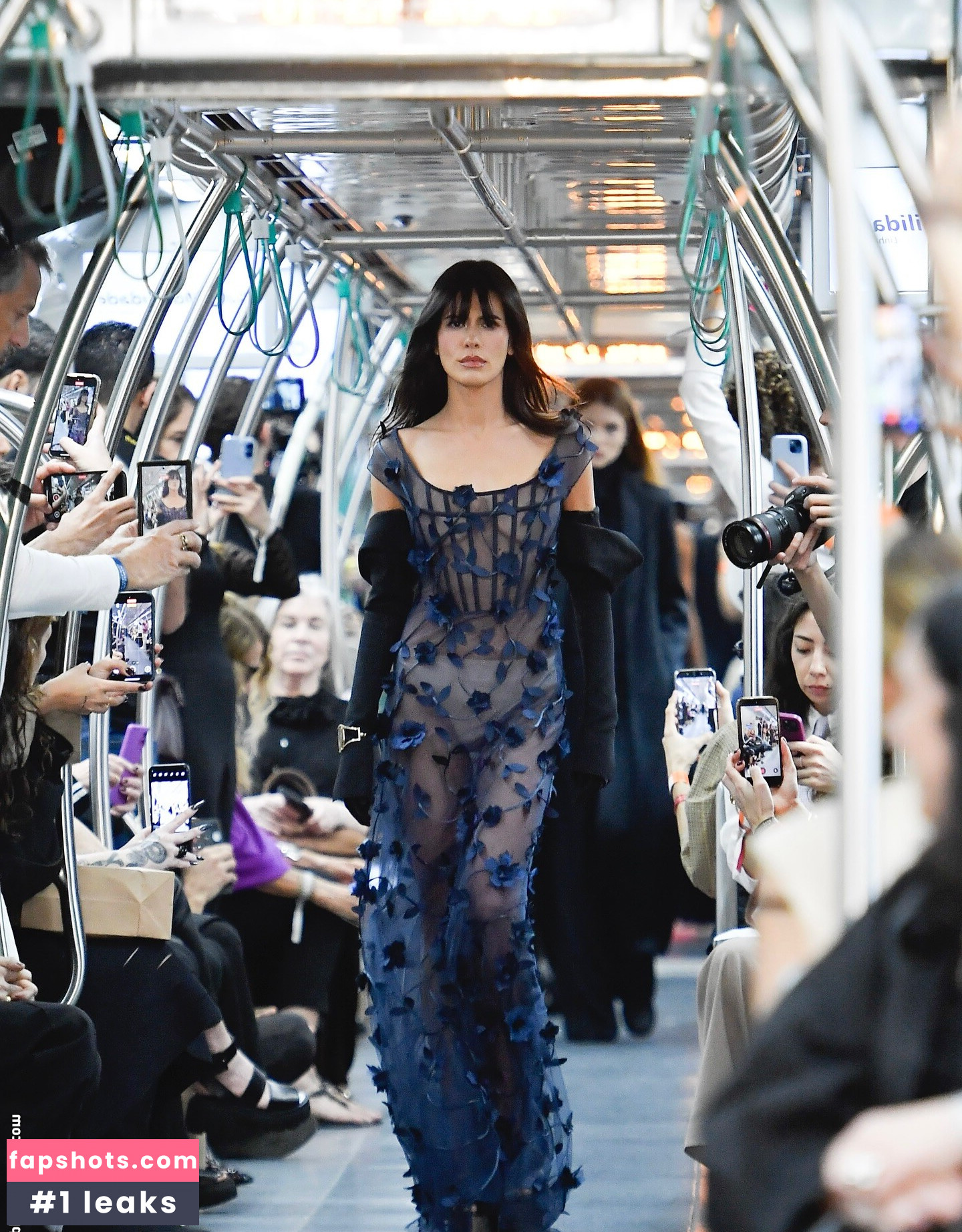 Antonia Morais gallery photo #17