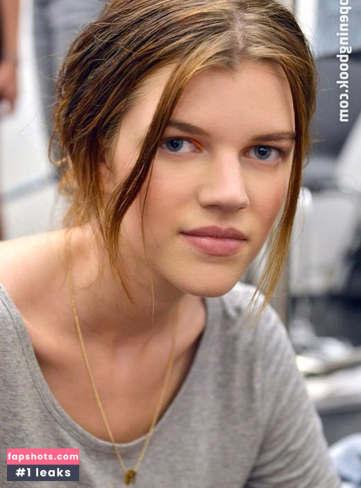 Antonia Wesseloh gallery photo #5