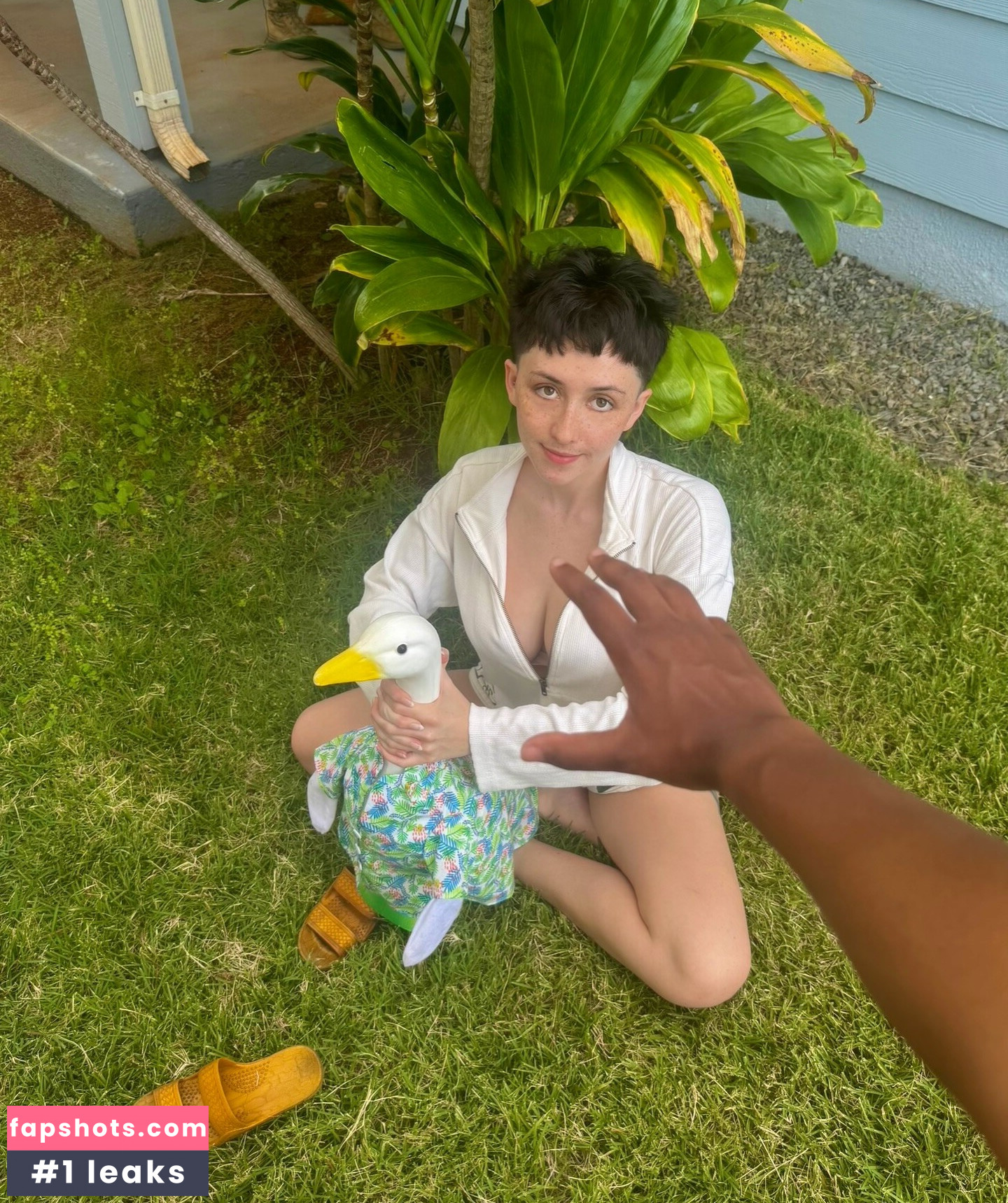 Anuhea Nihipali Nude Leaks OnlyFans Photos #25 - LeakJerk