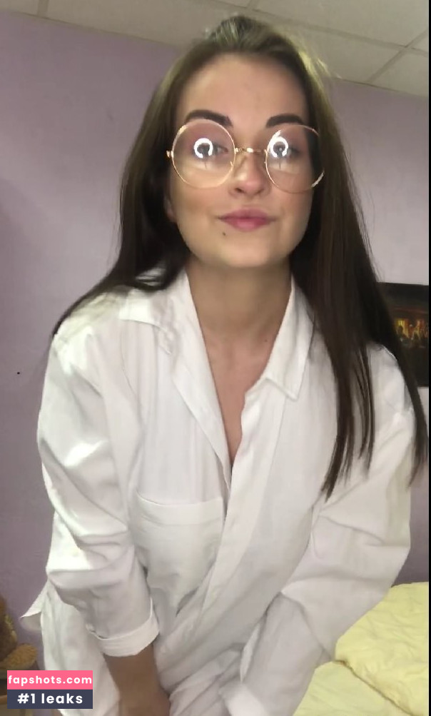 Anya Brunette gallery photo #33