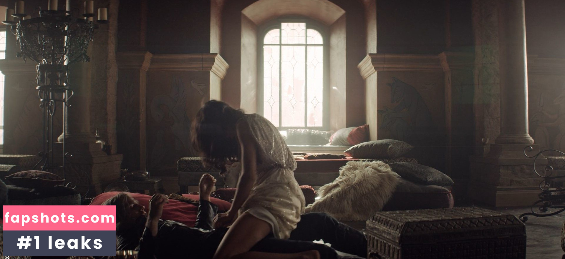 Anya Chalotra gallery photo #35